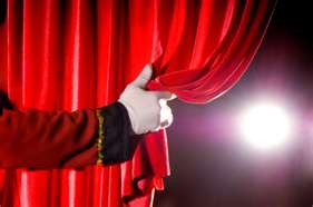 curtain hand